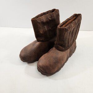 Avon Memory Foam Cable Knit Boots Size 7 NEW